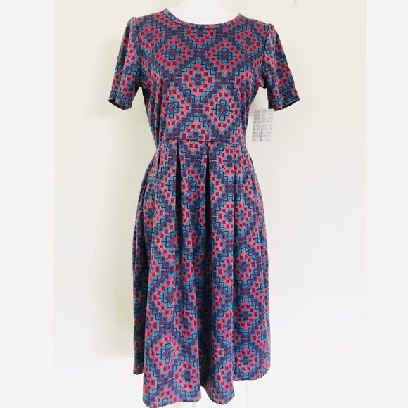 LuLaRoe Dresses & Skirts - Lularoe Amelia diamond geometric pattern dress NWT LuLaRoe Dresses & Skirts - Lularoe Amelia diamond geometric pattern dress NWT
